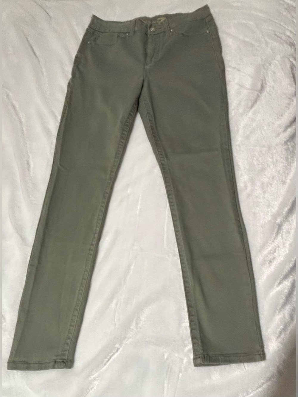 Women’s Olive Green Tummy-less High Rise Skinny Stretch Jeans NWOT